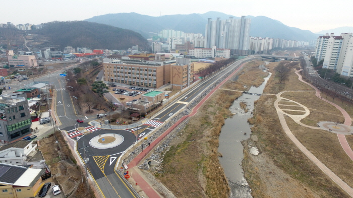 경북체고 옆 강변 도시계획도로 개통!
