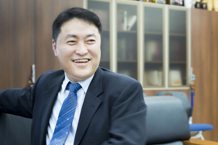 아진산업(주), 코로나19 극복 성금 기탁