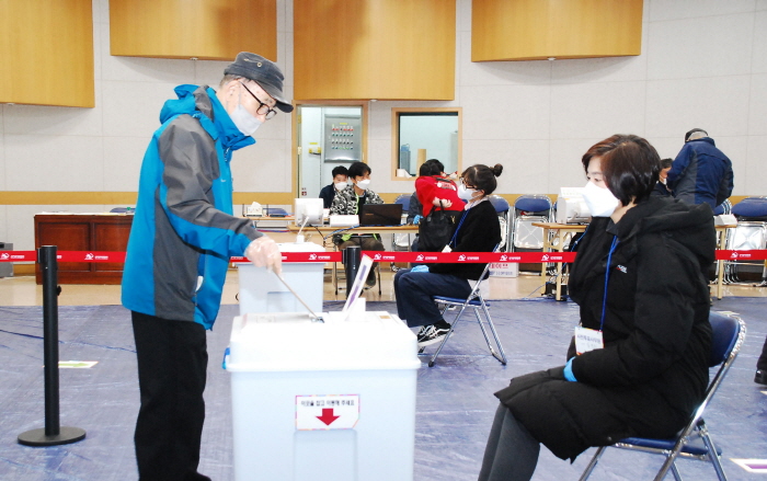사전투표 첫날...경산 투표율 ‘9.62%’