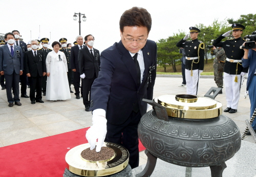 경북도, 영천호국원에서 제65주년 현충일 추념식