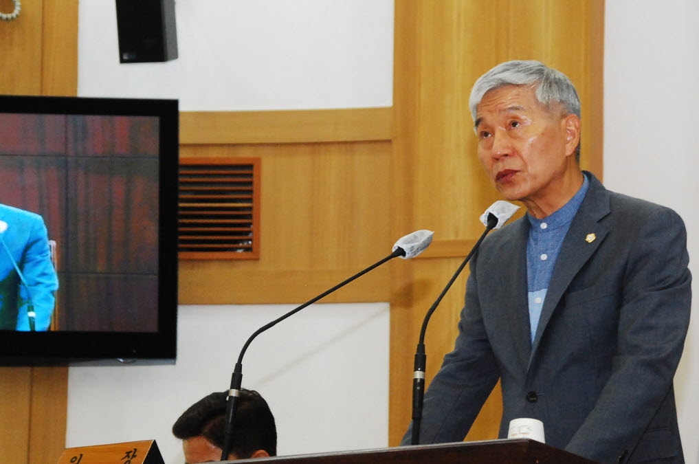 이기동 의원, 후반기 시의회 의장 선출 