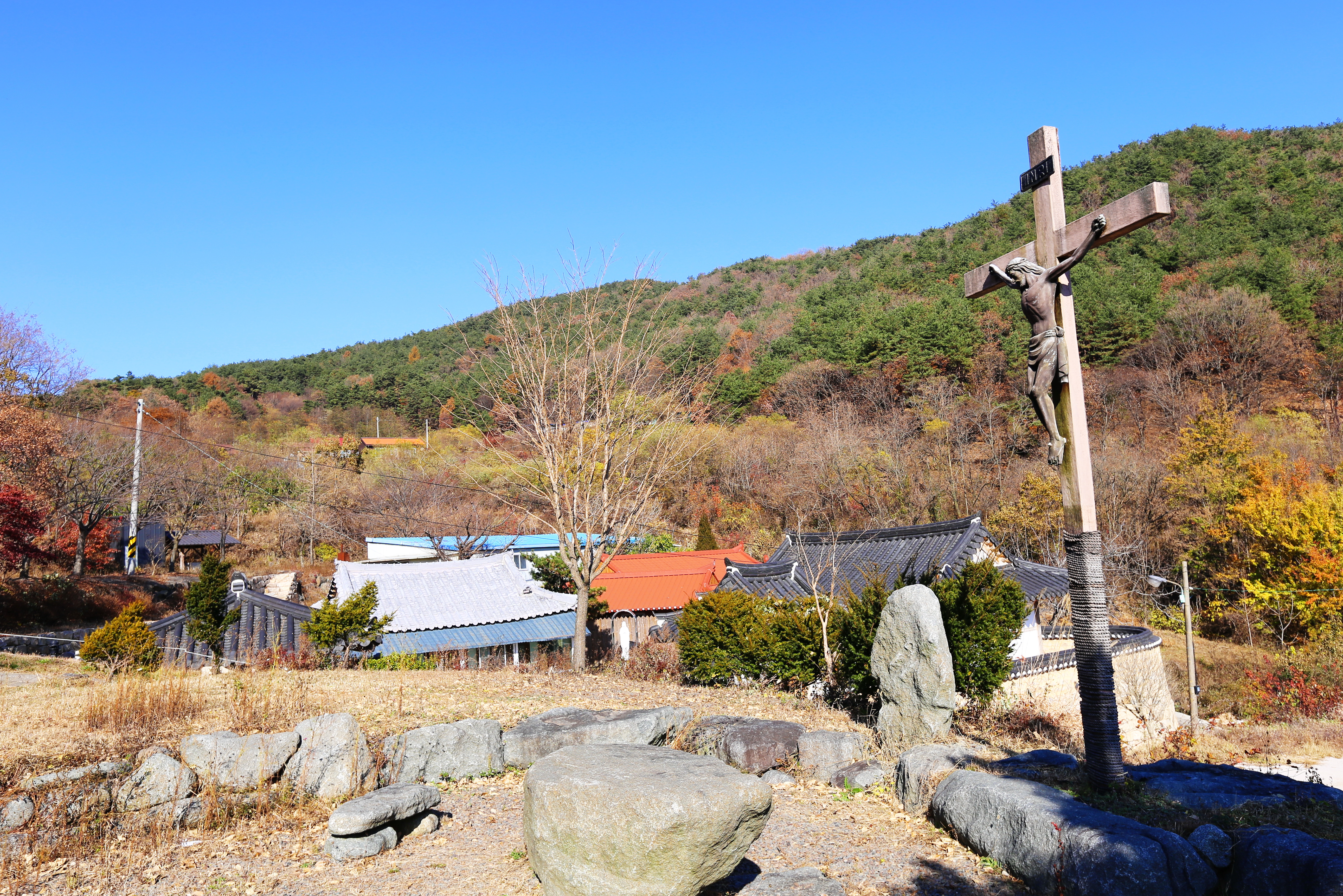 천상의 동네, 구룡마을
