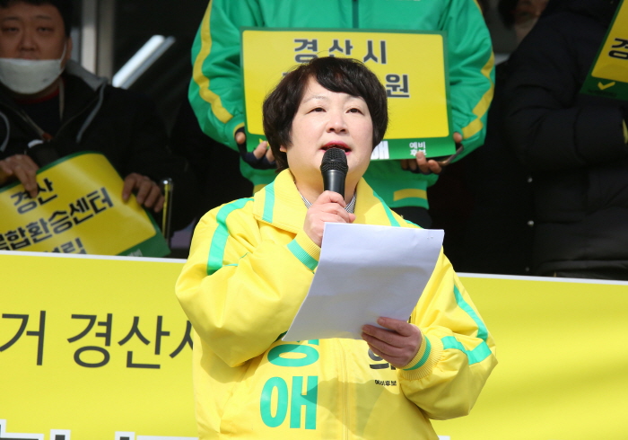 “지지자들에게 감사...부족함 성찰할 것”