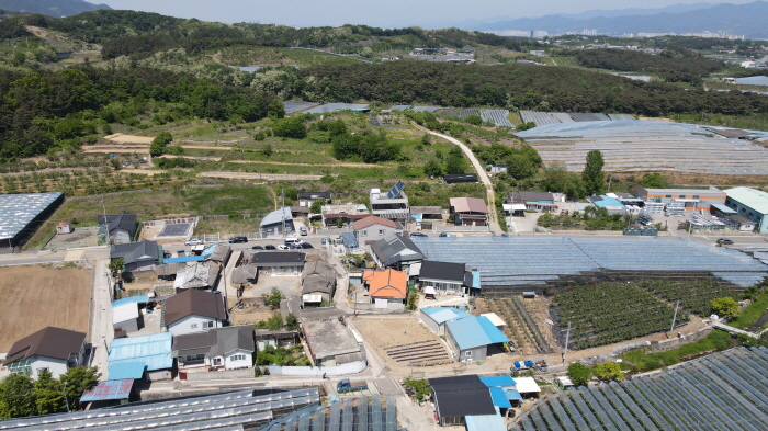 목마른 용이 물을 마시는 형국 거정대가 있는 유곡동