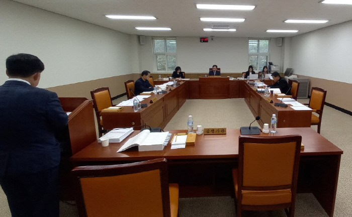 ‘행감 보이콧’ 시의원들, 하루 만에 복귀