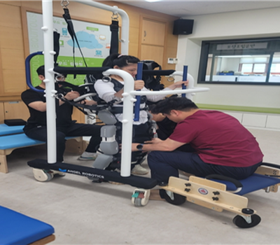 경산자인학교에 보행재활로봇 지원된다!
